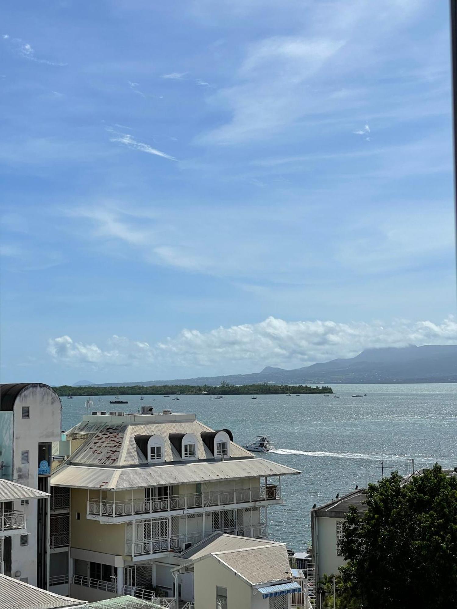 Penthouse Seaside 10 Min Port, Croisiere Et Aeroport Apartamento Pointe-à-Pitre Exterior foto